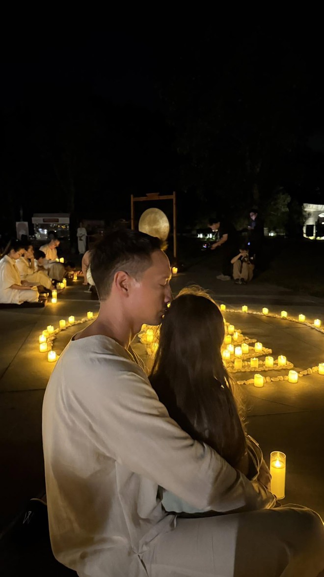 Gia đ&igrave;nh Hồ Ngọc H&agrave; - Kim L&yacute; đi nghỉ h&egrave; b&igrave;nh y&ecirc;n - Ảnh 6.