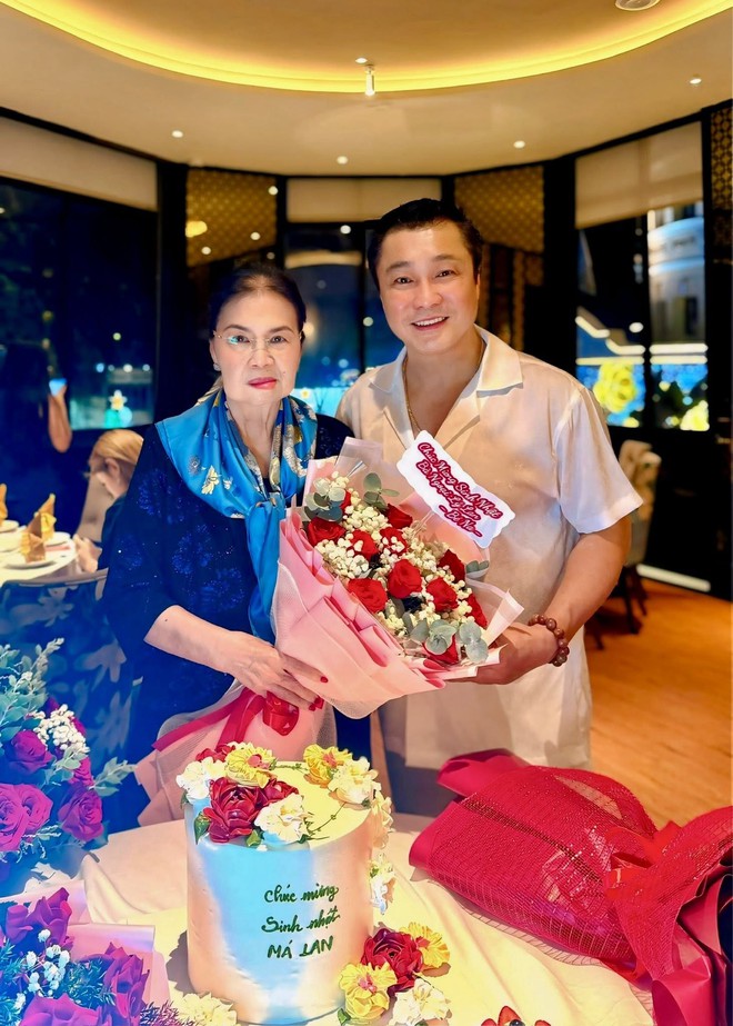 Mẹ ruột Lý Hùng: Tần tảo giúp chồng nuôi con, tuổi già an hưởng cuộc sống đủ đầy - Ảnh 1.