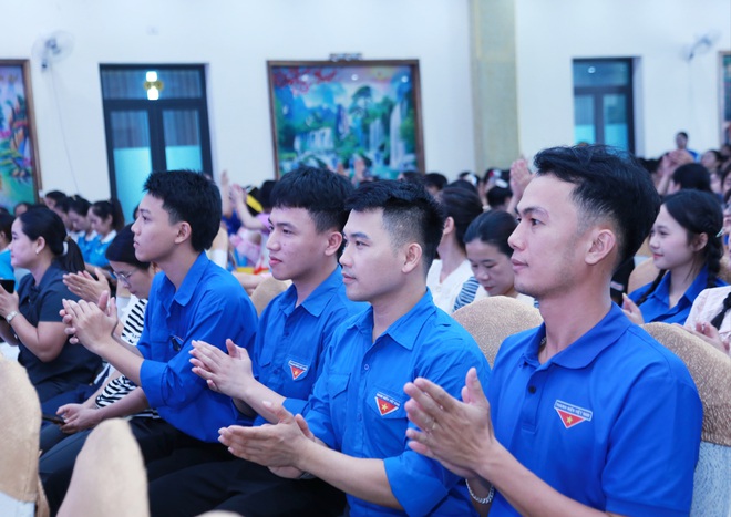 N&acirc;ng cao vị thế trẻ em g&aacute;i qua Hội thi 'L&agrave; con g&aacute;i để tỏa s&aacute;ng' - Ảnh 5.
