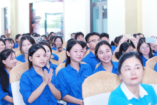 N&acirc;ng cao vị thế trẻ em g&aacute;i qua Hội thi 'L&agrave; con g&aacute;i để tỏa s&aacute;ng' - Ảnh 7.