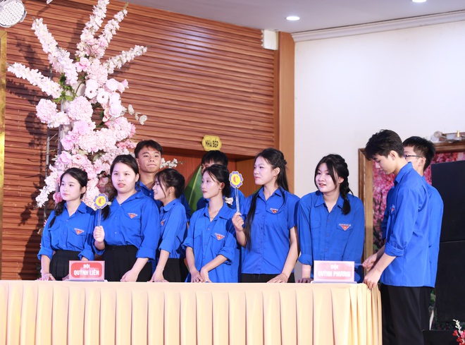 N&acirc;ng cao vị thế trẻ em g&aacute;i qua Hội thi 'L&agrave; con g&aacute;i để tỏa s&aacute;ng' - Ảnh 9.