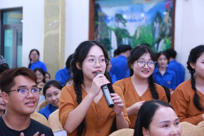 N&acirc;ng cao vị thế trẻ em g&aacute;i qua Hội thi 'L&agrave; con g&aacute;i để tỏa s&aacute;ng' - Ảnh 11.
