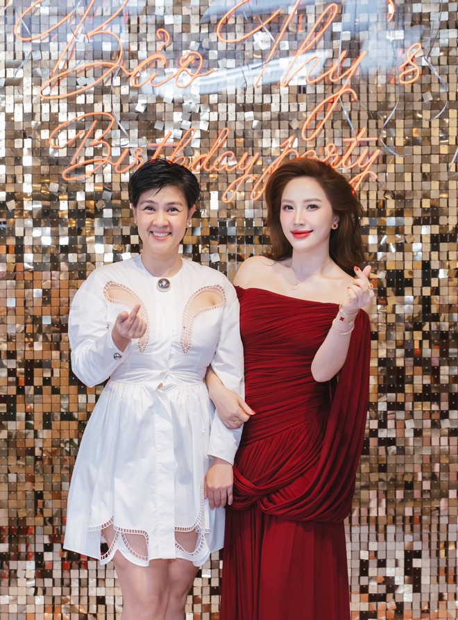 Tuổi 36 của 'c&ocirc;ng ch&uacute;a Vpop' lấy chồng doanh nh&acirc;n xứ Nghệ - Ảnh 8.
