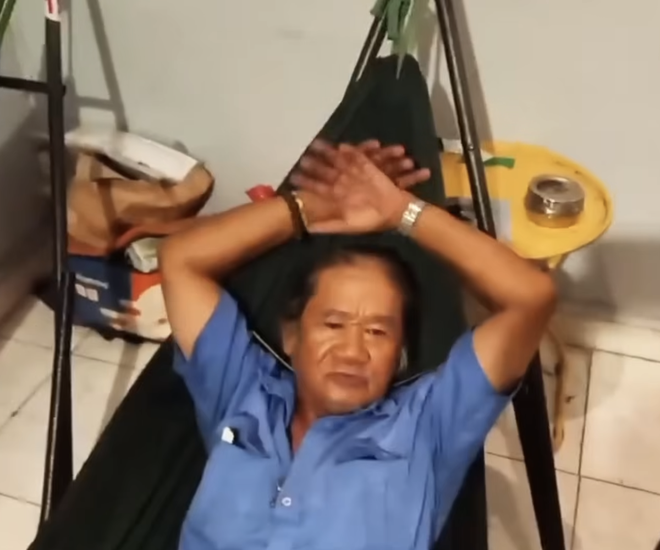 Cuộc sống cơ cực của nghệ sĩ cải lương Quang ' nhỏ ' giữa bệnh tật v&agrave; ngh&egrave;o kh&oacute; - Ảnh 2.