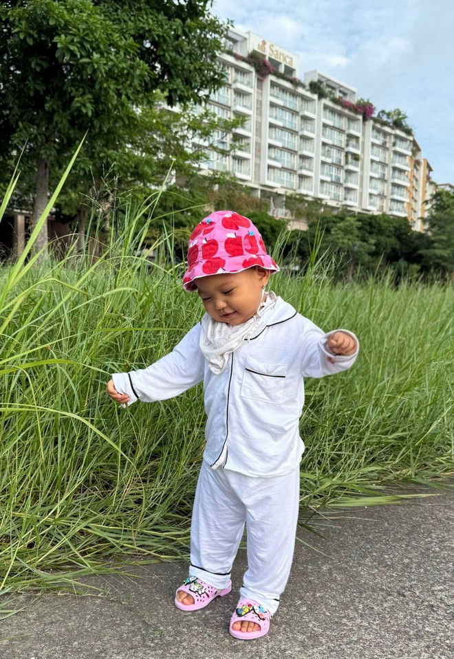 H'Hen Ni&ecirc; chia sẻ c&acirc;u chuyện h&agrave;i hước về tiền mua đất cho anh em trai - Ảnh 7.