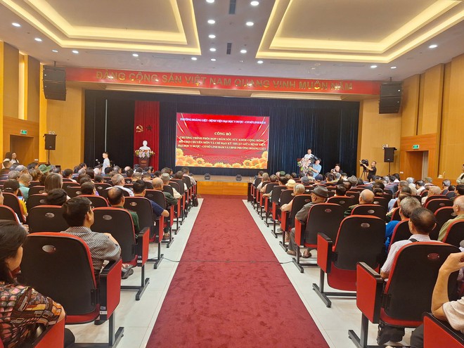 Khám sức khỏe, tri ân tặng quà cho người có công, đối tượng chính sách - Ảnh 1.