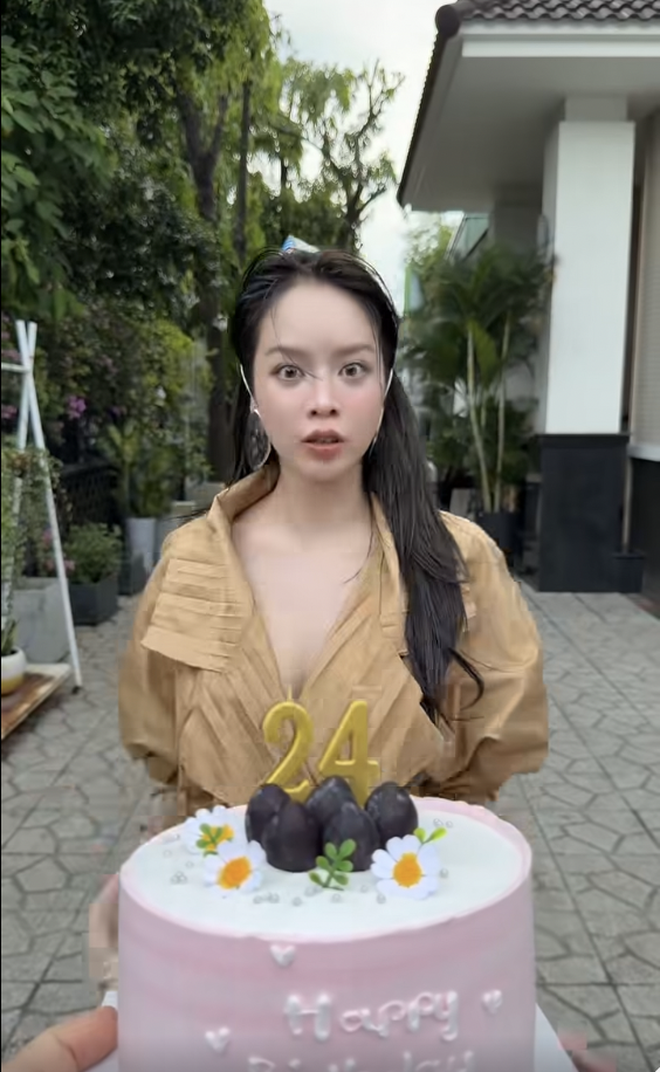 Hoa hậu thanh thủy ở tuổi 24: H&agrave;nh tr&igrave;nh lan tỏa y&ecirc;u thương đến cộng đồng - Ảnh 2.