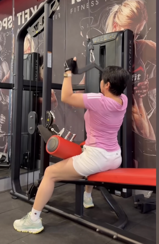 Điều th&uacute; vị về mẹ ruột ca sĩ Mỹ Linh - Ảnh 2.