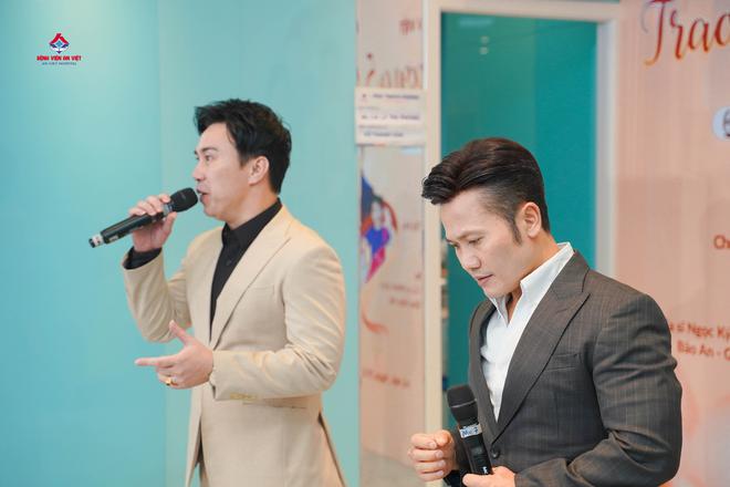 NSND Lan Hương, Tr&agrave; My trao y&ecirc;u thương tại bệnh viện   - Ảnh 7.