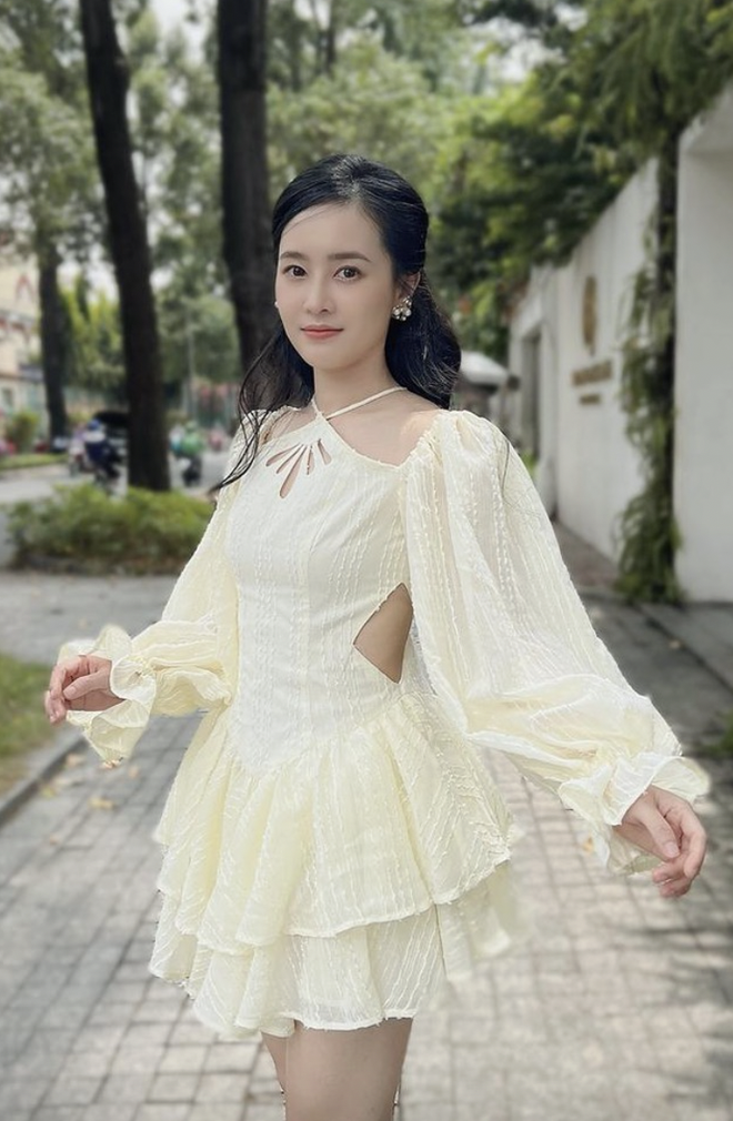 Sao nhí 'Áo lụa Hà Đông' sau 20 năm 'lột xác' thành mỹ nhân sắc sảo - Ảnh 2.
