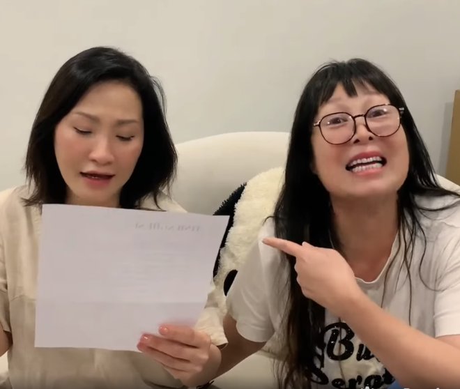 Kỷ niệm 8 năm của NSND Hồng V&acirc;n v&agrave; Hồng Đ&agrave;o: T&igrave;nh bạn bền chặt qua thời gian - Ảnh 3.