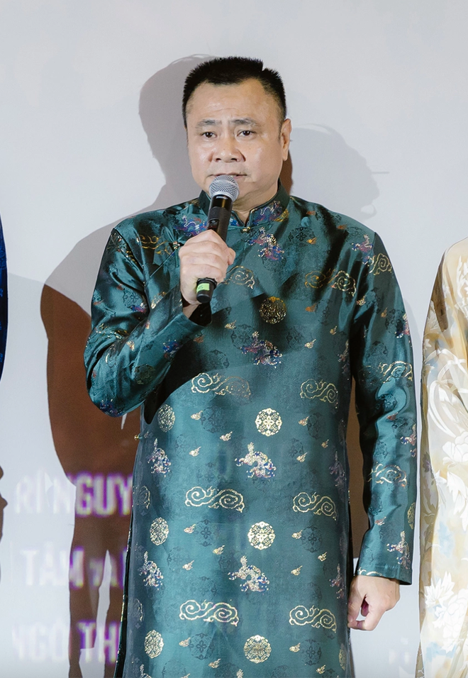 Phản ứng của Cục trưởng Xu&acirc;n Bắc về tạo h&igrave;nh Thầy Mo của 'anh bạn th&acirc;n' Tự Long - Ảnh 1.