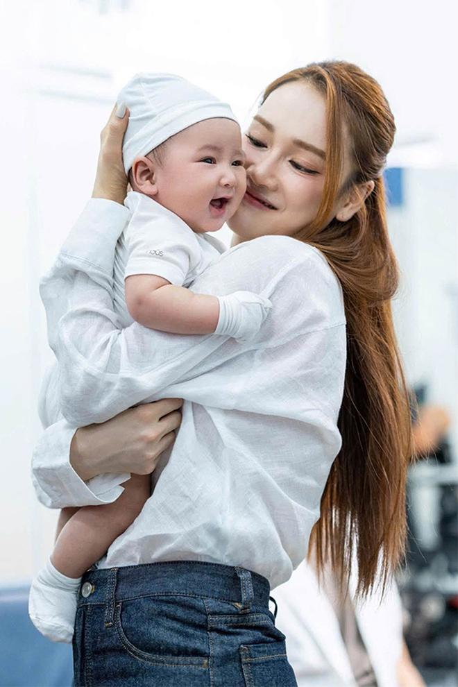 H&igrave;nh ảnh con thứ 3 của Nh&atilde; Phương - Trường Giang g&acirc;y ch&uacute; &yacute; - Ảnh 2.