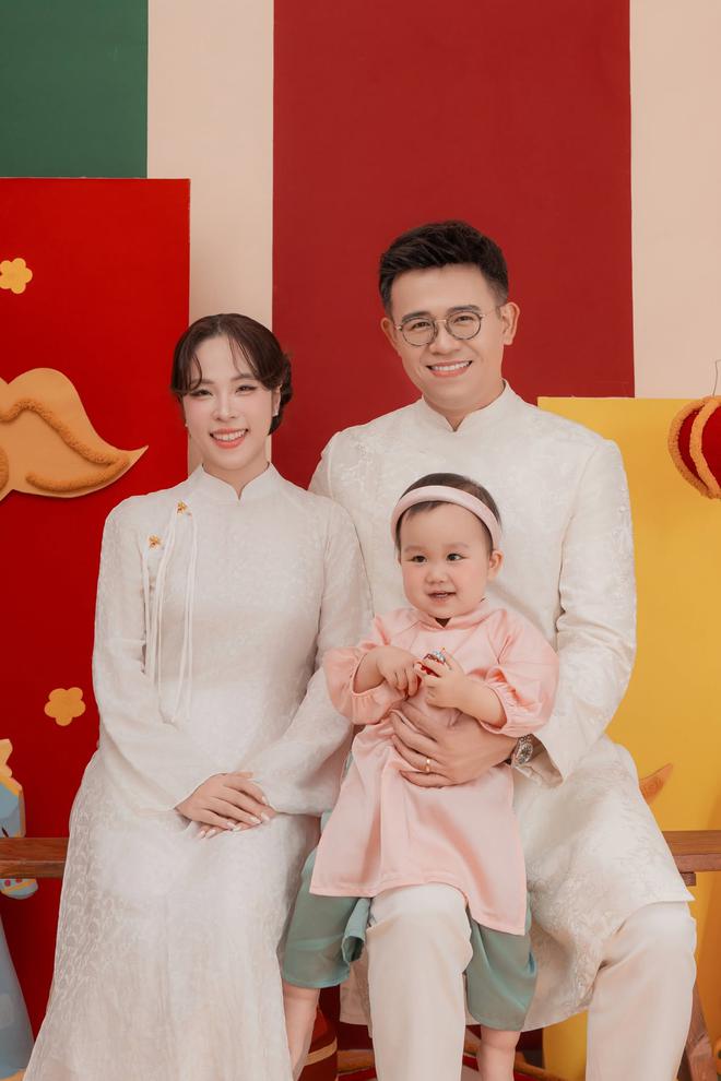 MC Đức Bảo thừa nhận là người chồng tệ trong ngày sinh nhật Phương Thảo - Ảnh 3.
