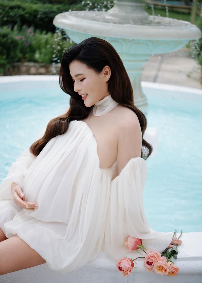 L&ecirc; Phương v&agrave; Lương Thế Th&agrave;nh: Cuộc sống hạnh ph&uacute;c v&agrave; những khoảnh khắc Đ&aacute;ng nhớ - Ảnh 1.