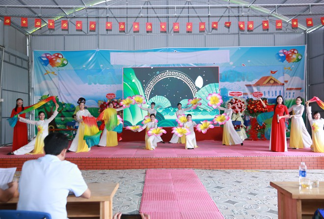 CLB dân ca Ví Giặm Nghệ Tĩnh ra mắt , gìn giữ di sản văn hóa quê hương - Ảnh 5.