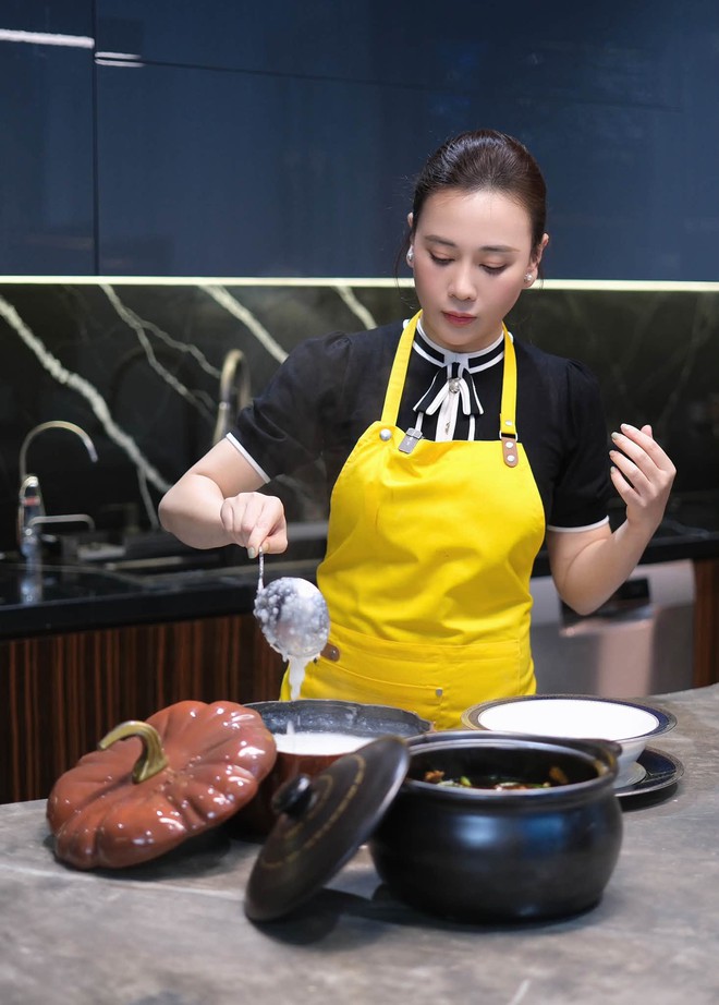 Phương Oanh tận hưởng niềm vui giản dị - Ảnh 1.