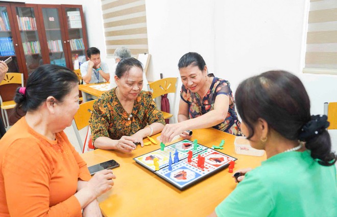 Cơ sở Chăm sóc sức khỏe người cao tuổi ban ngày Long Biên: Khởi đầu ngày mới bằng sự an tâm - Ảnh 3.
