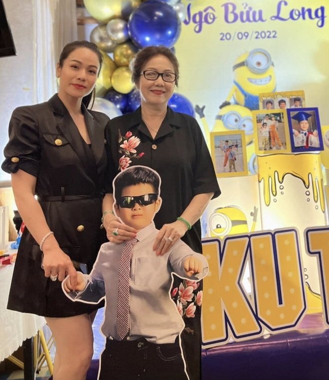 Nhật Kim Anh v&agrave; bố mẹ chồng cũ: Khoảnh khắc ấm &aacute;p trong tiệc sinh nhật con trai - Ảnh 5.