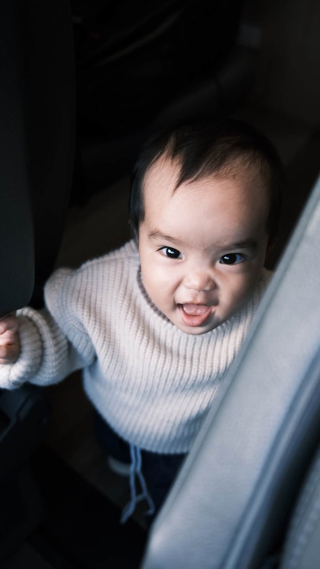 'Tan chảy' với khoảnh khắc đ&aacute;ng y&ecirc;u của con g&aacute;i Ng&ocirc; Thanh V&acirc;n ở Na Uy - Ảnh 18.