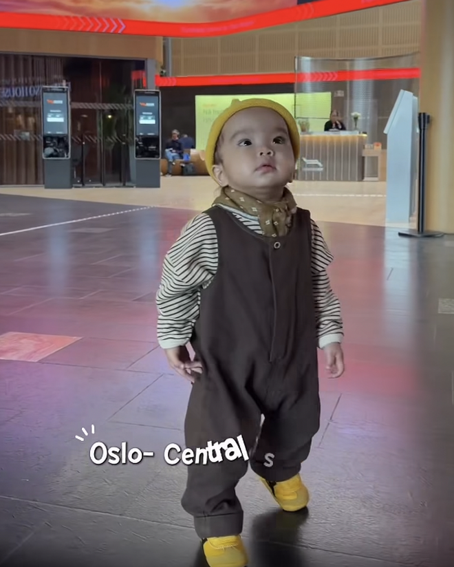 'Tan chảy' với khoảnh khắc đ&aacute;ng y&ecirc;u của con g&aacute;i Ng&ocirc; Thanh V&acirc;n ở Na Uy - Ảnh 16.