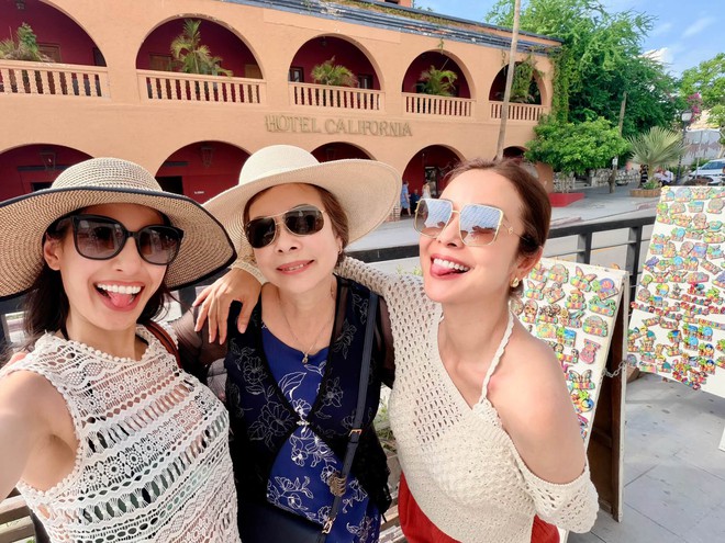 Mẹ ruột v&agrave; em g&aacute;i Hoa hậu Jennifer Phạm g&acirc;y ch&uacute; &yacute; - Ảnh 4.