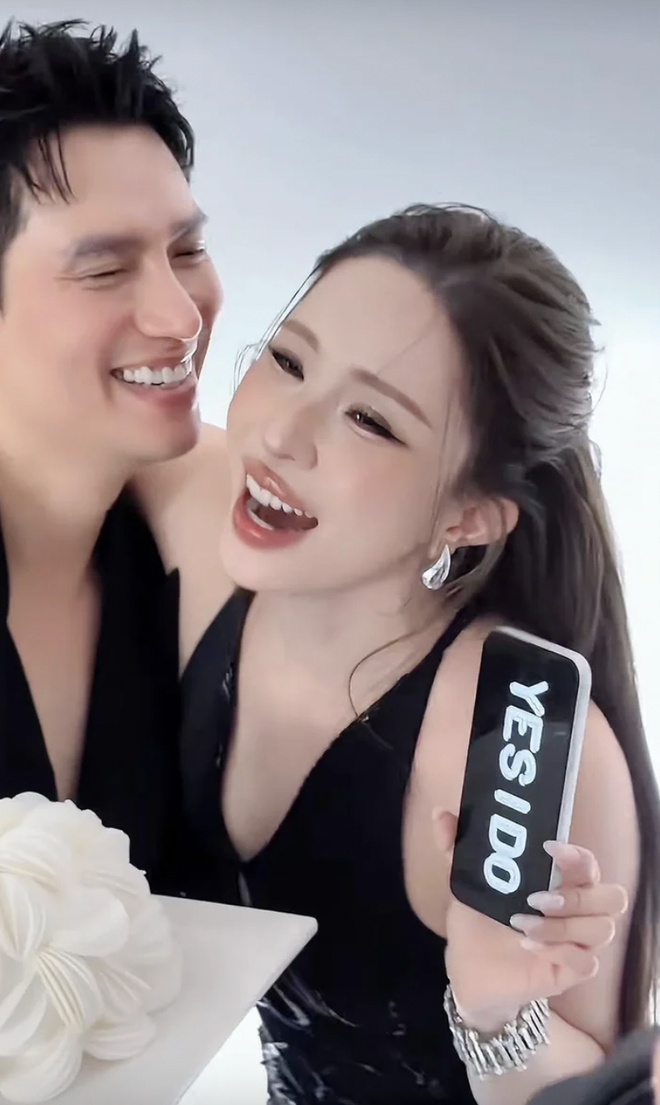 Phản ứng của Việt Anh về chuyện có con với Quỳnh Nga trong năm 2026 - Ảnh 2.