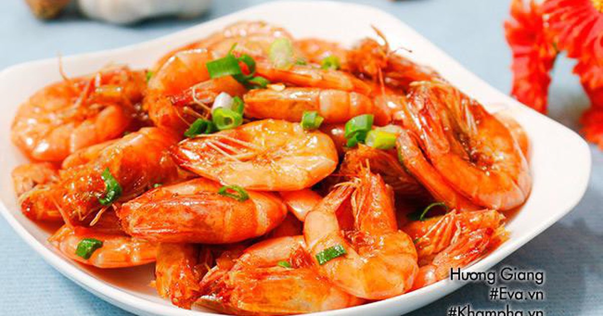 Tôm rang mặn ngọt thơm phức, trôi cơm bất ngờ