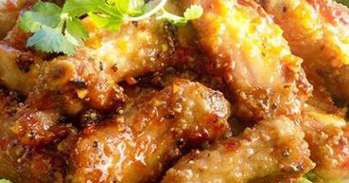 Sườn rim mắm tỏi đậm đà kiểu này bảo sao cơm nấu nhiều vẫn hết bay
