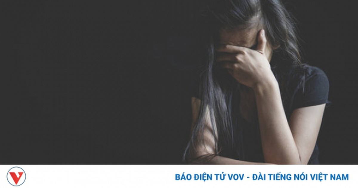 Tôi tức phát khóc sau khi lấy được người chồng đẹp trai như trong mơ