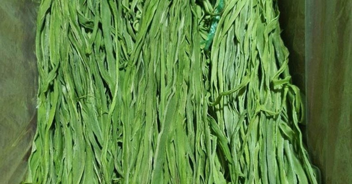 Loại rau trông như nắm cỏ, giá nửa triệu đồng/kg vẫn đắt hàng