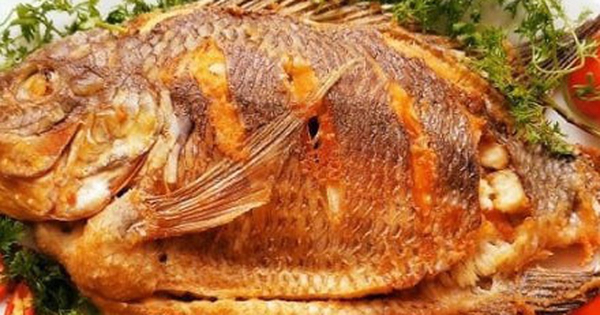 Rán cá rô nên để vảy hay cạo vảy?