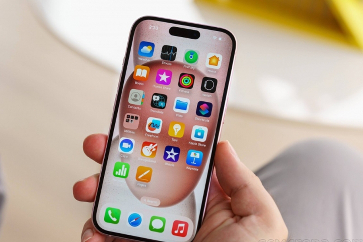https://giadinh.mediacdn.vn/zoom/1200_800/296230595582509056/2026/2/13/iphone-15-thuong-6-1696929696-1770942517314-17709425176281575372186-0-0-437-700-crop-17709426121211576909623.jpg