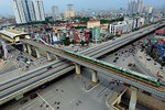 Hà Nội chạy thử tàu trên cao: Các hộ dân sống "sát sạt" đường tàu nói gì?