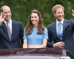 Đây chính là người phụ nữ giúp anh em Hoàng tử William và Harry gần lại hơn trong lễ tang ông nội