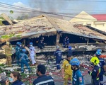 Căn hộ cao cấp ở Bangkok đổ sập làm 4 người chết