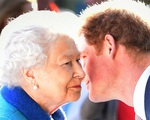 Không phải Meghan Markle, chính Hoàng tử Harry lại khiến Nữ hoàng Anh tổn thương sâu sắc bởi hành động này