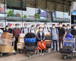 Hình ảnh 13 y bác sĩ tinh nhuệ của Bệnh viện Chợ Rẫy lên đường đến 'điểm nóng' Bắc Giang
