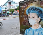 Ảnh: Bốt điện ở Hà Nội khoác lên mình hình ảnh chiến sĩ tuyến đầu chống dịch đầy ý nghĩa