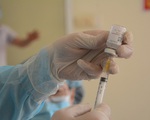 TP.HCM triển khai tiêm vaccine cho bệnh nhân có bệnh lý nền đang điều trị nội trú
