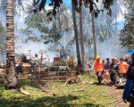 Toàn cảnh hiện trường vụ rơi máy bay thảm khốc khiến ít nhất 50 người thiệt mạng ở Philippines