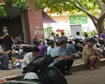 Hà Nội: Nhiều người vẫn chủ quan phòng, chống dịch COVID-19 nơi công cộng