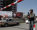 Taliban hộ tống nữ nhà báo Ấn Độ rời Kabul trong đêm