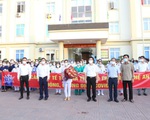 152 cán bộ y tế Hà Tĩnh chi viện Nghệ An chống dịch