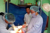 Bệnh nhân chửa ngoài tử cung mất 3 lít máu được bác sỹ đến tận nhà cứu sống Bệnh nhân chửa ngoài tử cung mất 3 lít máu được bác sỹ đến tận nhà cứu sống
