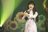Bà mẹ 4 con Trang Nhung hát vẫn "sung" Bà mẹ 4 con Trang Nhung hát vẫn "sung"