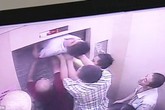 Hãi hùng người đàn ông suýt đứt đôi người vì cố thoát khỏi thang máy bị kẹt Hãi hùng người đàn ông suýt đứt đôi người vì cố thoát khỏi thang máy bị kẹt