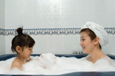 Chuyện giáo dục giới tính của bà mẹ có hai cô con gái Chuyện giáo dục giới tính của bà mẹ có hai cô con gái