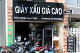 Những kiểu quảng cáo 'không giống ai' hút khách ở Sài Gòn Những kiểu quảng cáo 'không giống ai' hút khách ở Sài Gòn