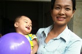 Tin mới nhất về bé trai 2 tuổi bị bỏ rơi trên taxi Tin mới nhất về bé trai 2 tuổi bị bỏ rơi trên taxi